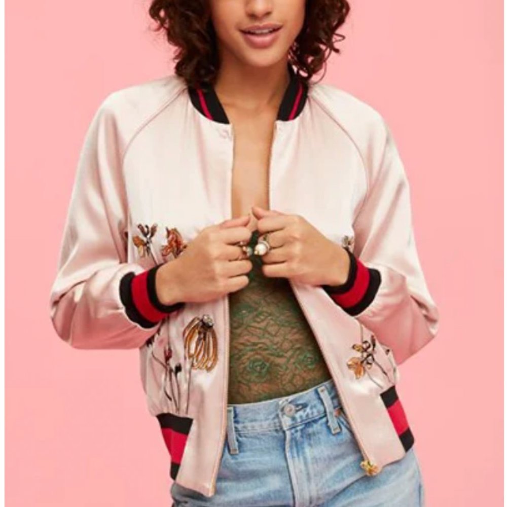 Aritzia little moon bomber jacket